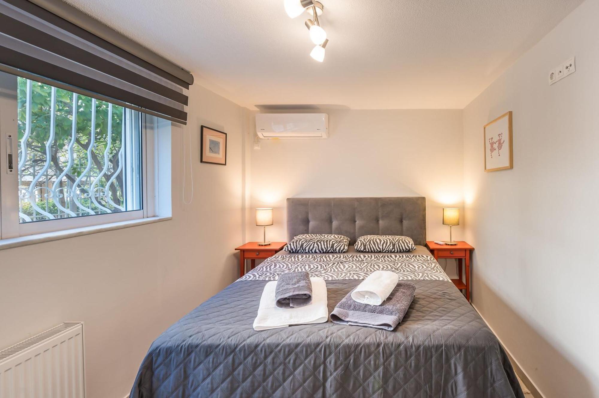 Glyfada'S Cosy Apartments เอเธนส์ ภายนอก รูปภาพ