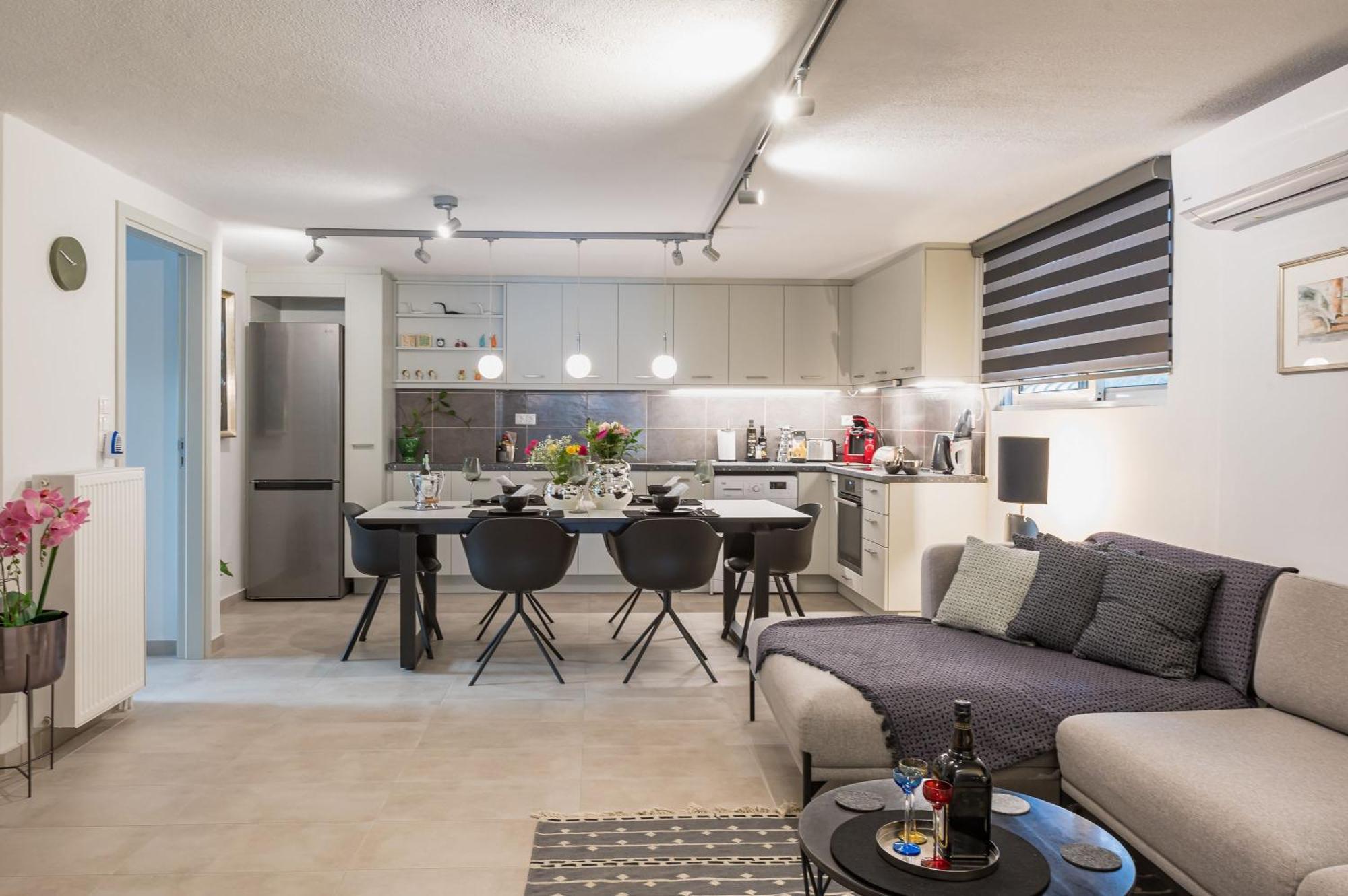 Glyfada'S Cosy Apartments เอเธนส์ ภายนอก รูปภาพ